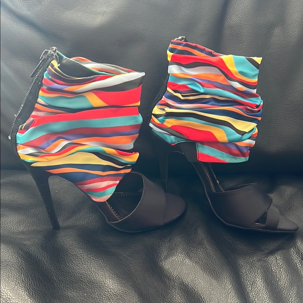 Rouge! Red and Blue Heels with Bold Abstract Design